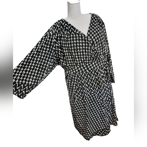 ⭐️SOLD⭐️ - Picture 4 of 8